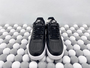 NK AF1 LV8 - Pixel Black
