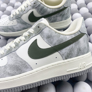 NK AF1 Low - White with Green Swoosh