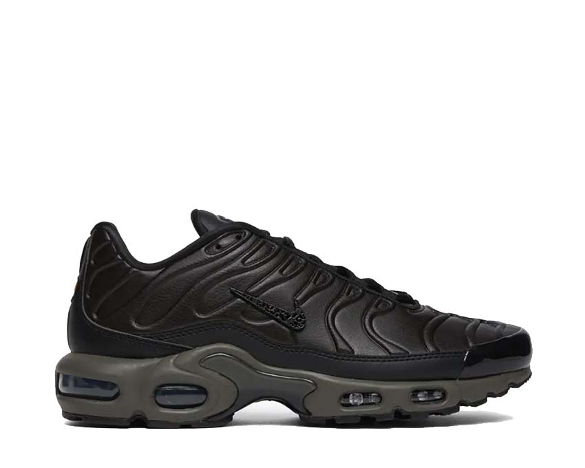 NK AR MX Plus PRM QS "Paris"