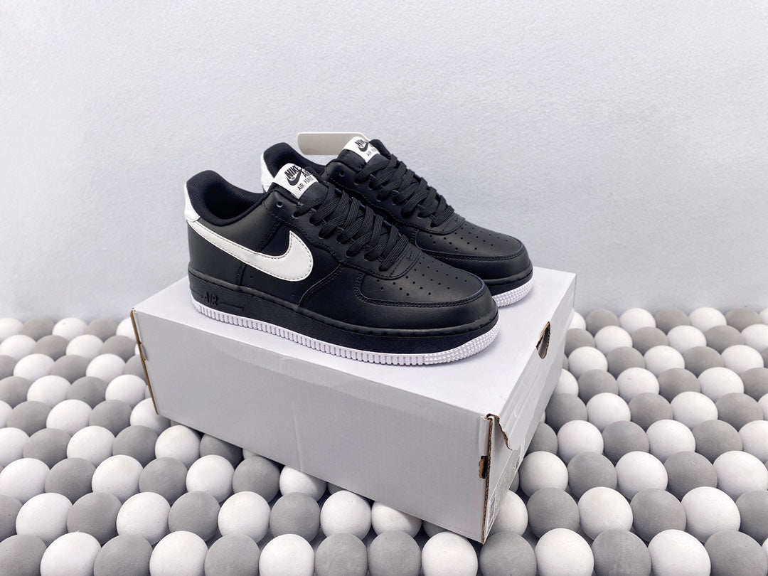 NK AF1 Low - Black/White DC2911