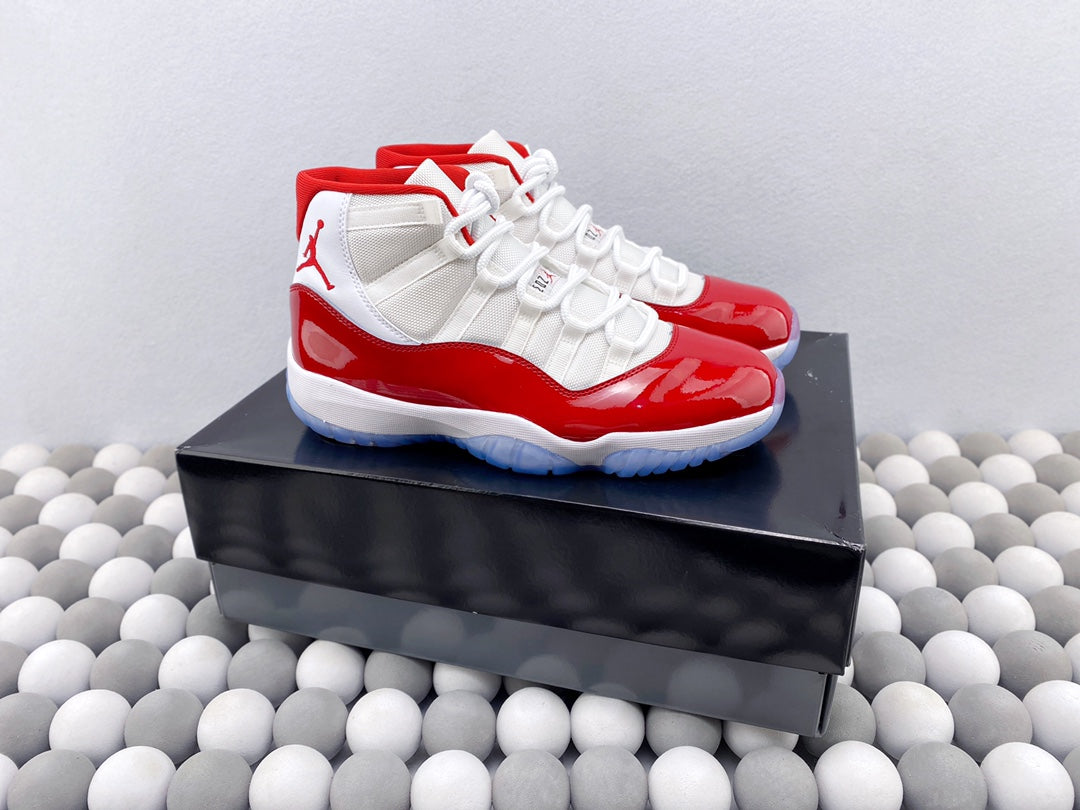 AJ 11 High White Red (CT8012-116)