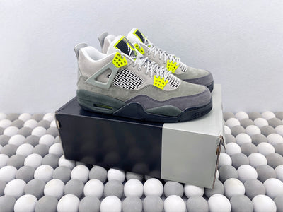 AJ 4 Retro "Sage Green" Grey/Green