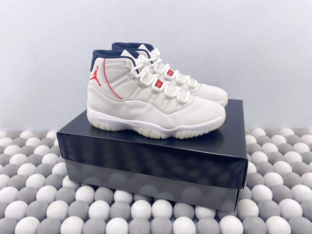 AJ 11 High "Bugs Bunny" - 378037 016