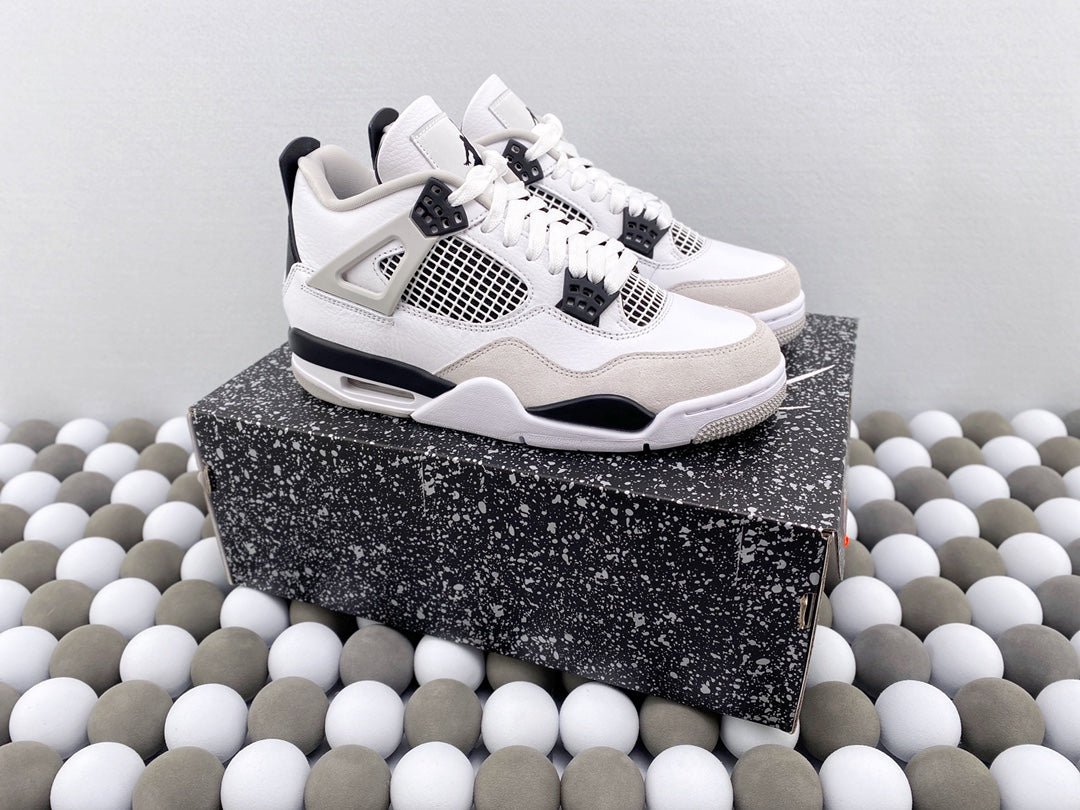 AJ 4 Retro - White Cement (Grey/White/Black)